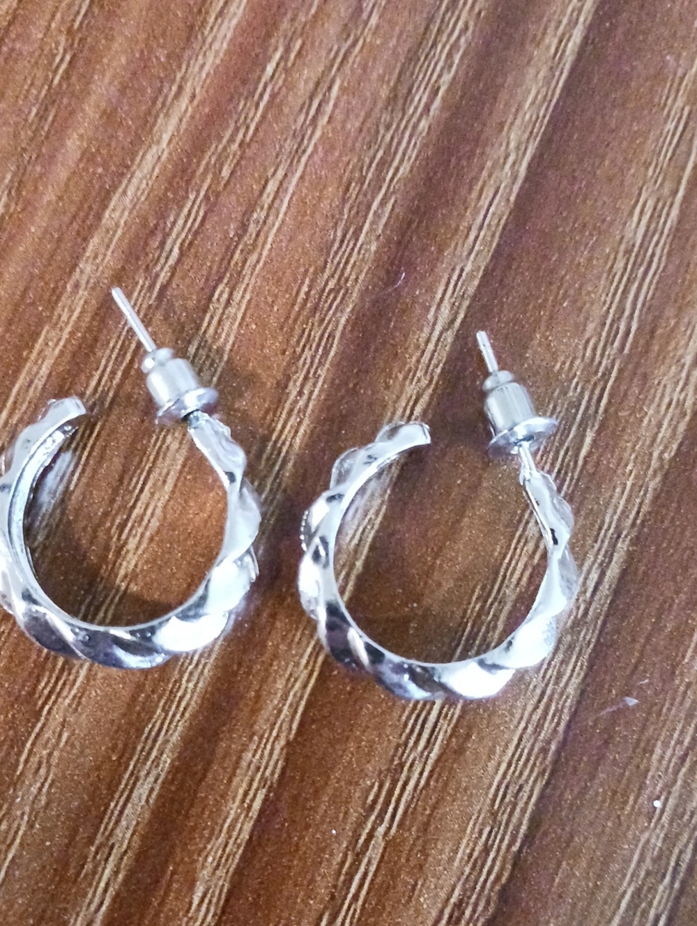 Source Unknown Silver Twisted Hoop Earrings